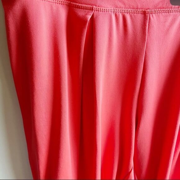 Fabletics Yogi Capri Pants in Desert Rose XS - Picture 4 of 7